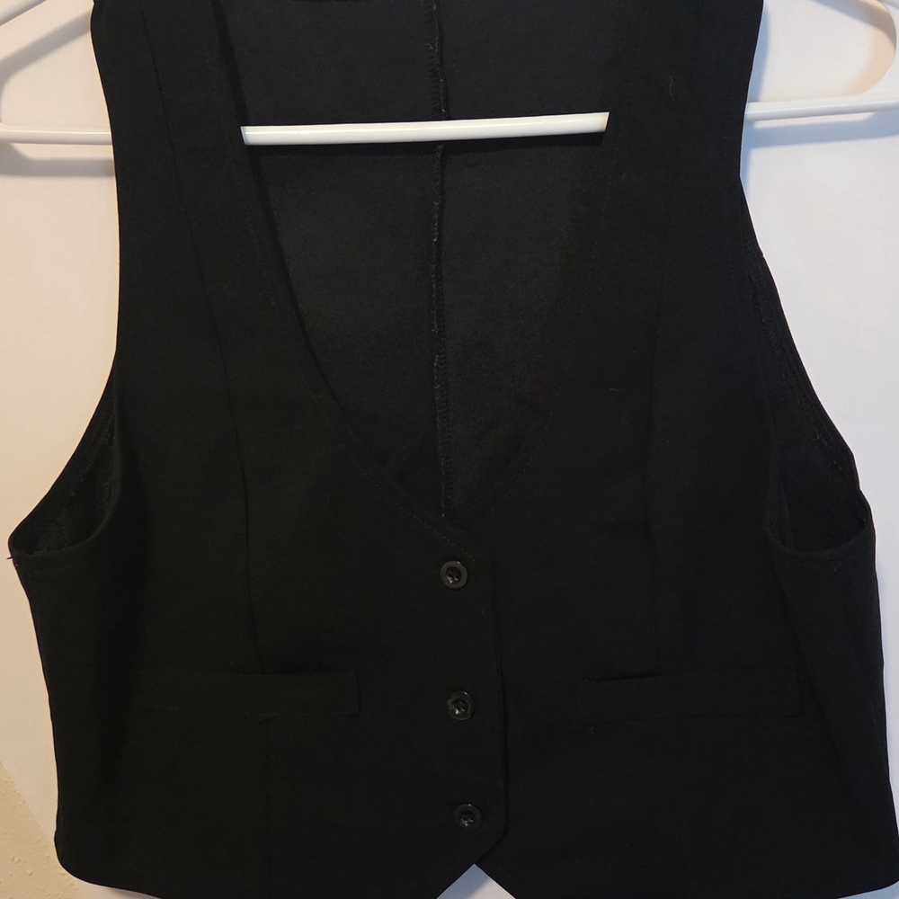 Cute Cropped Junior's Vest (Sz. S)